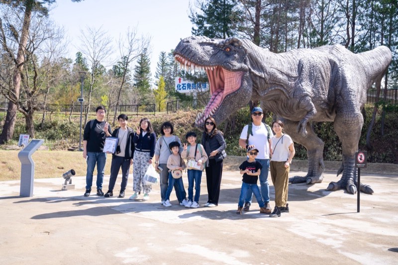 恐龍博物館前團體合照