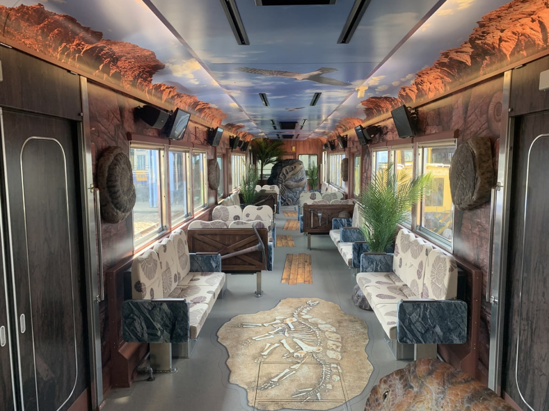 化石發掘車廂